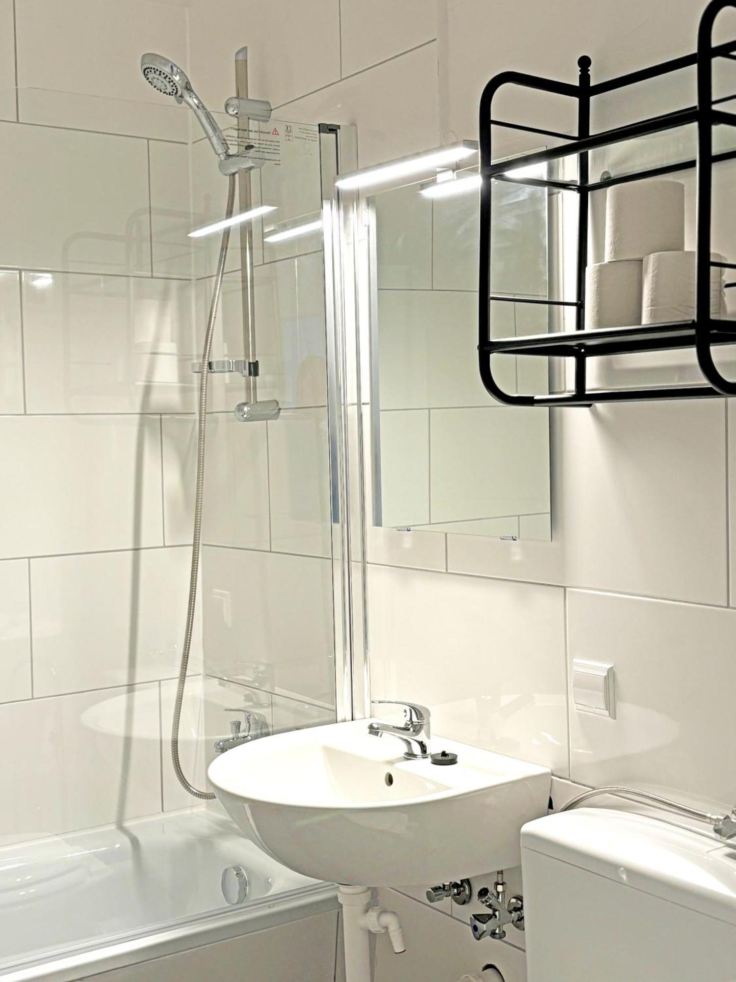 Hammerhotel Apartments - Fontanestrasse 3 - 06126 - Halle  ภายนอก รูปภาพ